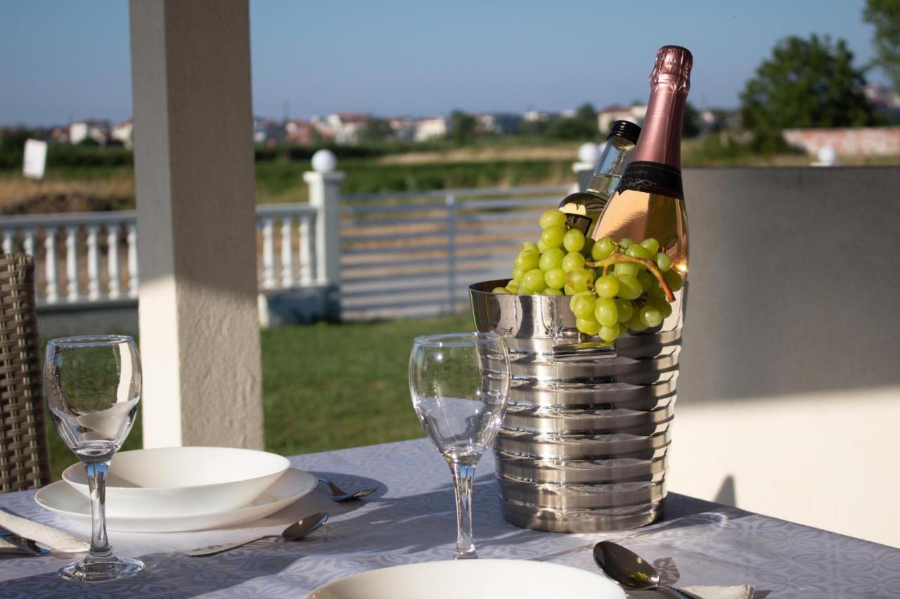 Il-Holidays Paralia Екстер'єр фото